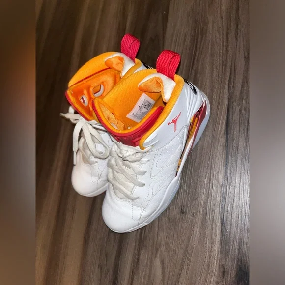 Jordan MVP sneakers - Picture 3 of 6